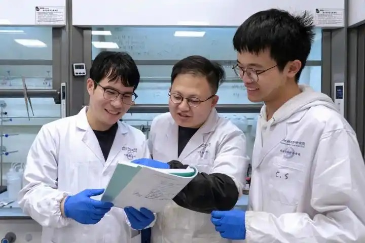 張夏衡團(tuán)隊(duì)4.jpg 張夏衡團(tuán)隊(duì)4.jpg